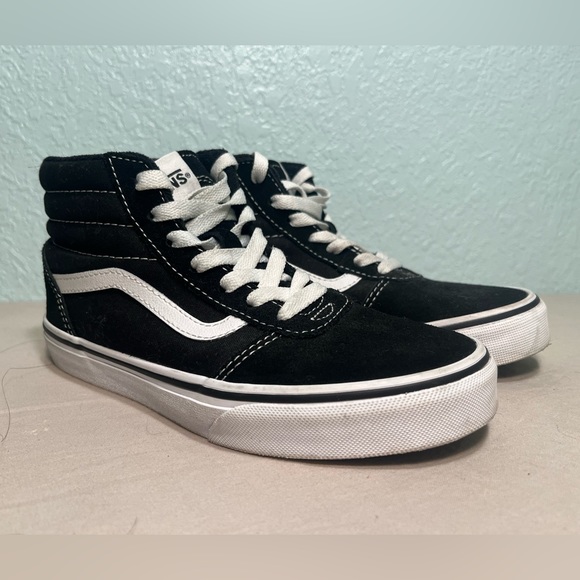 VANS Sk8-Hi Sneakers GUC Black & White Kids Size 3/Women’s Size 4.5 - Picture 3 of 15
